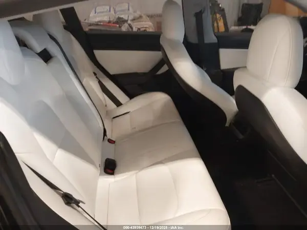 5YJ3E1EB6JF097044 2018 TESLA MODEL 3 - Image 8