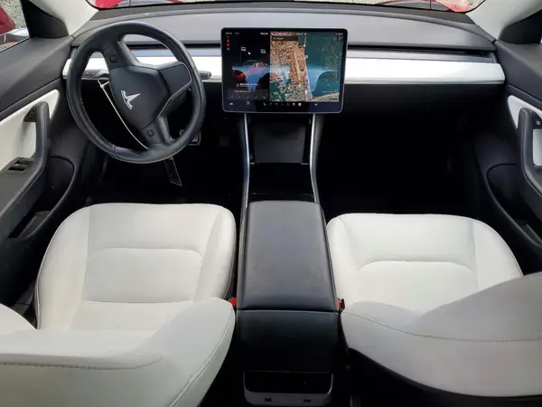 5YJ3E1EB6JF097433 2018 TESLA MODEL 3 - Image 8