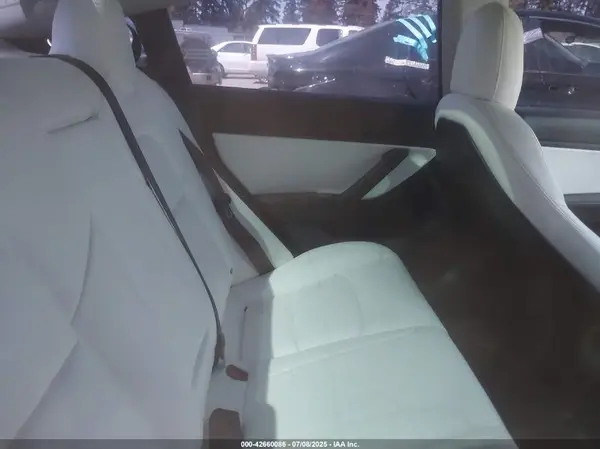 5YJ3E1EB6JF098114 2018 TESLA MODEL 3 - Image 8