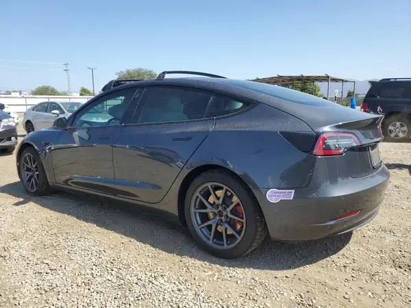 5YJ3E1EB6JF099425 2018 TESLA MODEL 3 - Image 2
