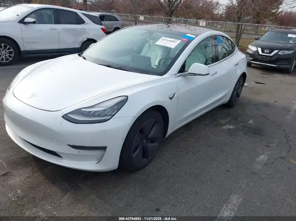 5YJ3E1EB6JF100184 2018 TESLA MODEL 3 - Image 2