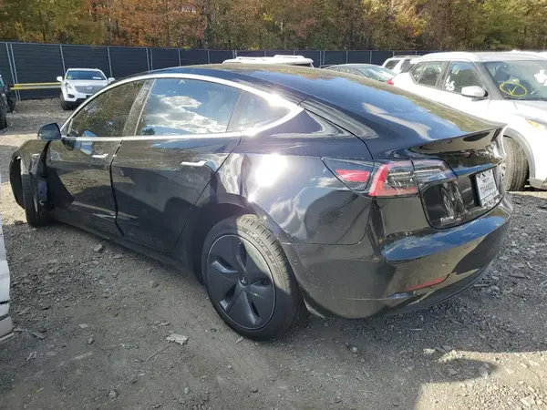 5YJ3E1EB6JF103196 2018 TESLA MODEL 3 - Image 2