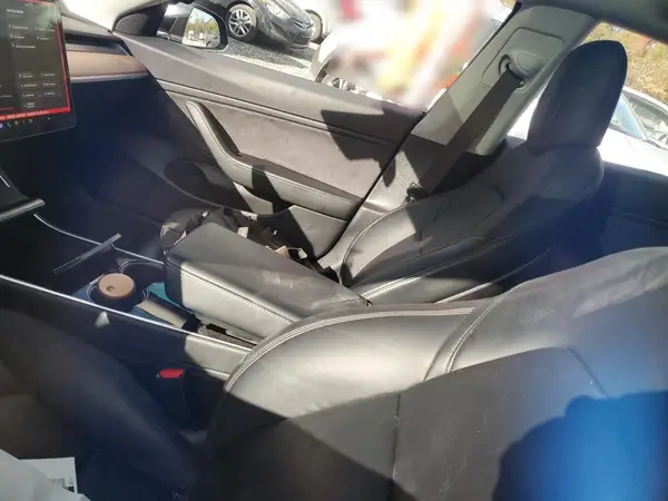 5YJ3E1EB6JF103196 2018 TESLA MODEL 3 - Image 8