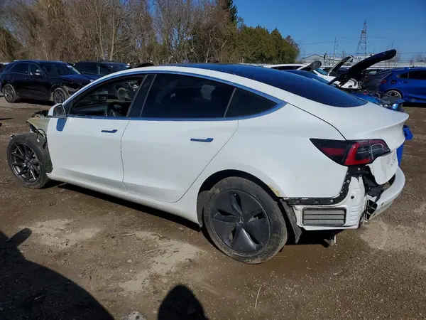 5YJ3E1EB6JF107216 2018 TESLA MODEL 3 - Image 2