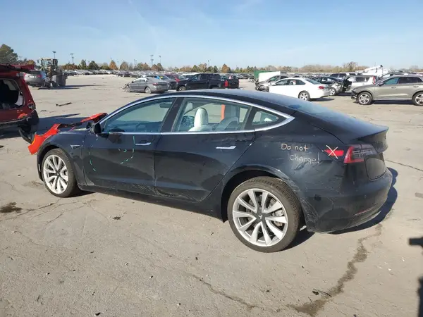 5YJ3E1EB6JF111783 2018 TESLA MODEL 3 - Image 2