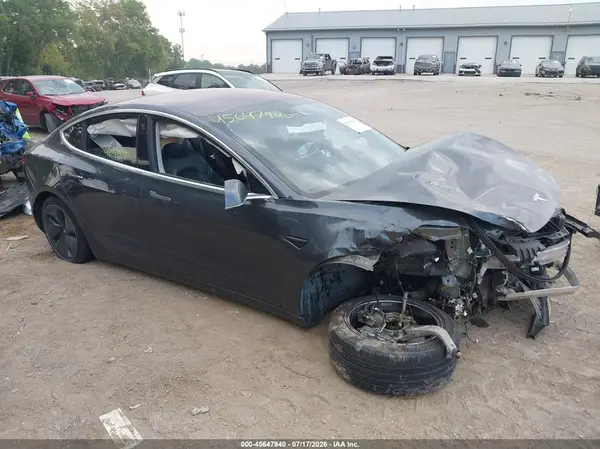5YJ3E1EB6JF119463 2018 TESLA MODEL 3 - Image 1
