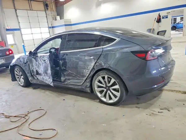 5YJ3E1EB6JF121178 2018 TESLA MODEL 3 - Image 2
