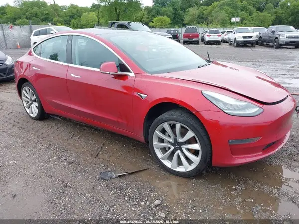5YJ3E1EB6JF121617 2018 TESLA MODEL 3 - Image 1