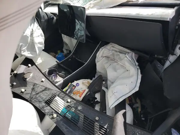 5YJ3E1EB6JF122475 2018 TESLA MODEL 3 - Image 8