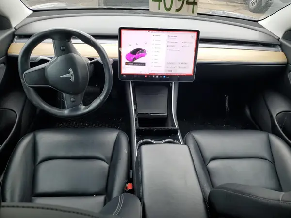 5YJ3E1EB6JF128471 2018 TESLA MODEL 3 - Image 8