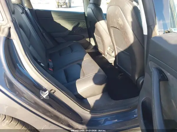 5YJ3E1EB6JF132620 2018 TESLA MODEL 3 - Image 8