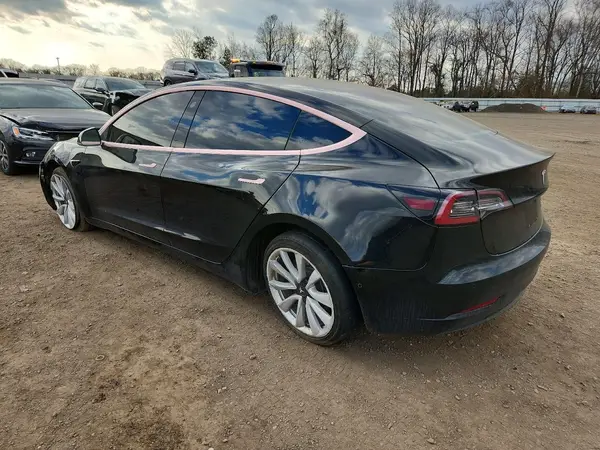5YJ3E1EB6JF135761 2018 TESLA MODEL 3 - Image 2