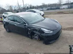 5YJ3E1EB6JF144430 2018 TESLA MODEL 3