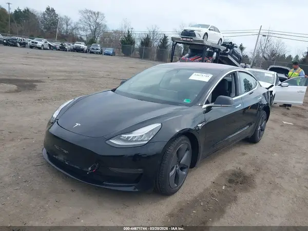 5YJ3E1EB6JF144430 2018 TESLA MODEL 3 - Image 2