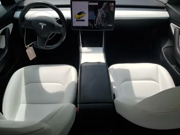 5YJ3E1EB6JF147263 2018 TESLA MODEL 3 - Image 8