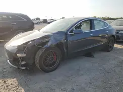 5YJ3E1EB6JF171143 2018 TESLA MODEL 3