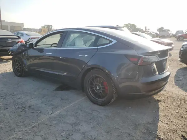 5YJ3E1EB6JF171143 2018 TESLA MODEL 3 - Image 2