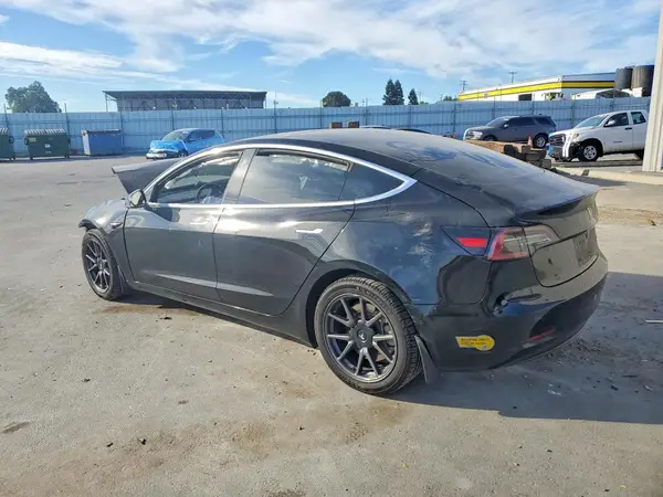 5YJ3E1EB6JF178643 2018 TESLA MODEL 3 - Image 2