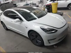 5YJ3E1EB6JF181431 2018 TESLA MODEL 3