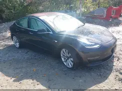 5YJ3E1EB6JF182823 2018 TESLA MODEL 3