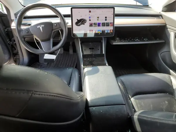 5YJ3E1EB6JF185205 2018 TESLA MODEL 3 - Image 8
