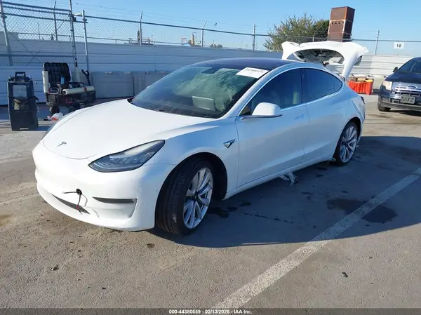 5YJ3E1EB6JF185379 2018 TESLA MODEL 3 - Image 2
