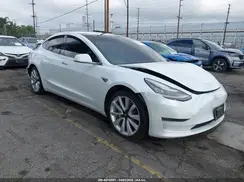 5YJ3E1EB6KF192012 2019 TESLA MODEL 3