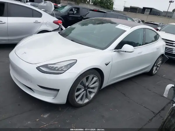 5YJ3E1EB6KF192057 2019 TESLA MODEL 3 - Image 2