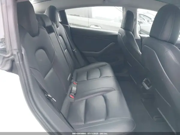 5YJ3E1EB6KF192057 2019 TESLA MODEL 3 - Image 8