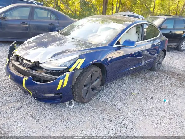 5YJ3E1EB6KF192186 2019 TESLA MODEL 3 - Image 2