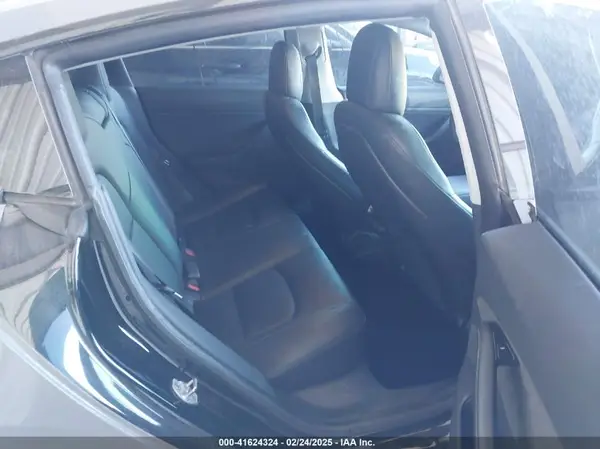 5YJ3E1EB6KF208659 2019 TESLA MODEL 3 - Image 8