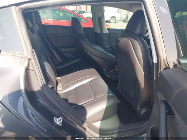 5YJ3E1EB6KF209911 2019 TESLA MODEL 3 - Image 8