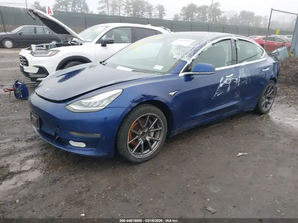5YJ3E1EB6KF210573 2019 TESLA MODEL 3 - Image 2