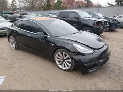 5YJ3E1EB6KF230483 2019 TESLA MODEL 3