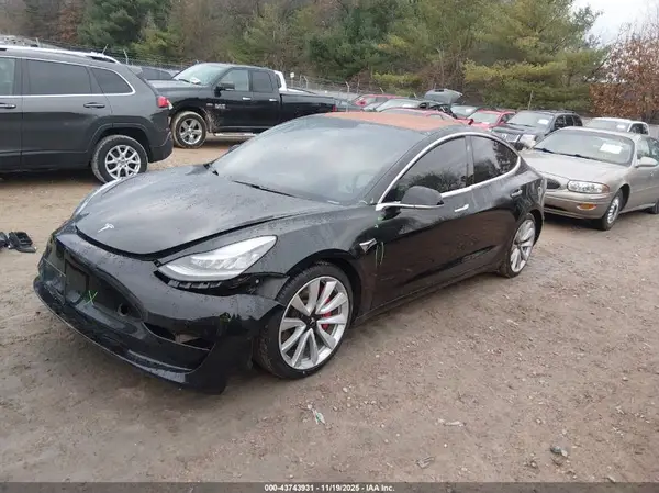 5YJ3E1EB6KF230483 2019 TESLA MODEL 3 - Image 2