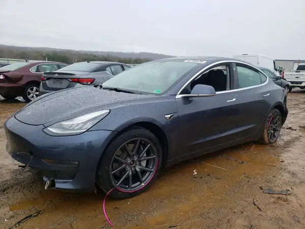 5YJ3E1EB6KF361395 2019 TESLA MODEL 3 - Image 1
