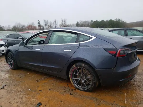 5YJ3E1EB6KF361395 2019 TESLA MODEL 3 - Image 2