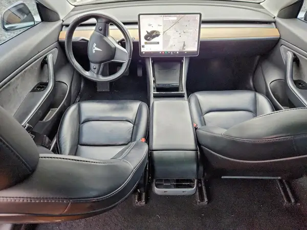 5YJ3E1EB6KF384532 2019 TESLA MODEL 3 - Image 8