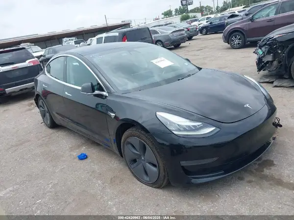 5YJ3E1EB6KF385342 2019 TESLA MODEL 3 - Image 1