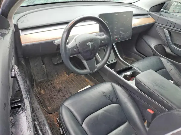 5YJ3E1EB6KF385759 2019 TESLA MODEL 3 - Image 8