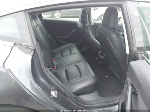 5YJ3E1EB6KF386510 2019 TESLA MODEL 3 - Image 8