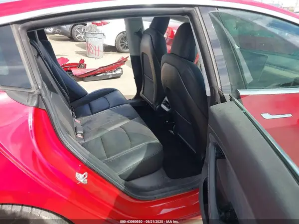 5YJ3E1EB6KF389617 2019 TESLA MODEL 3 - Image 8