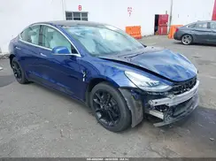 5YJ3E1EB6KF391030 2019 TESLA MODEL 3