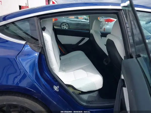 5YJ3E1EB6KF391030 2019 TESLA MODEL 3 - Image 8