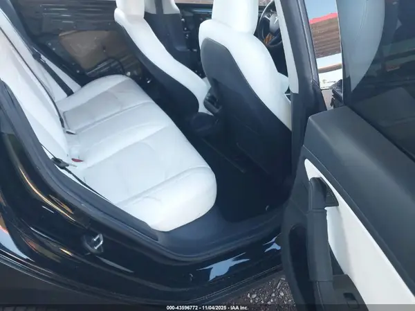5YJ3E1EB6KF391870 2019 TESLA MODEL 3 - Image 8
