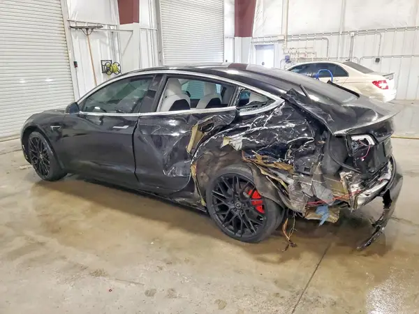 5YJ3E1EB6KF393442 2019 TESLA MODEL 3 - Image 2