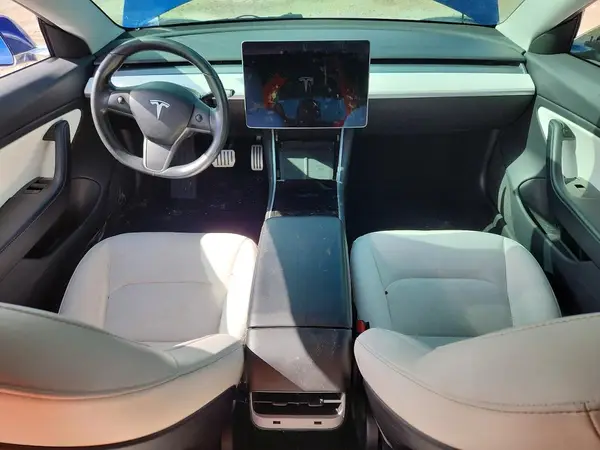 5YJ3E1EB6KF393585 2019 TESLA MODEL 3 - Image 8