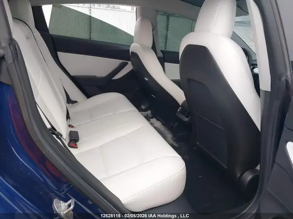 5YJ3E1EB6KF394073 2019 TESLA MODEL 3 - Image 8