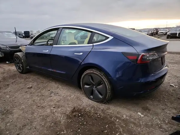 5YJ3E1EB6KF406772 2019 TESLA MODEL 3 - Image 2