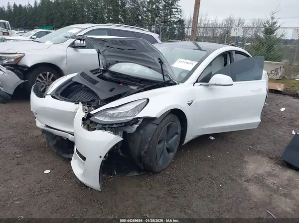 5YJ3E1EB6KF406819 2019 TESLA MODEL 3 - Image 2